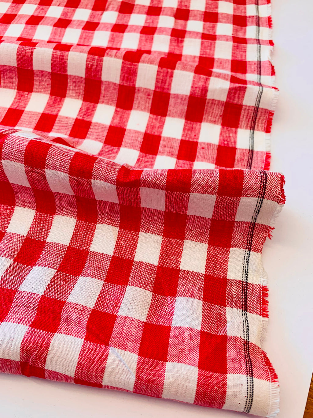 Colette: Linen check in Red