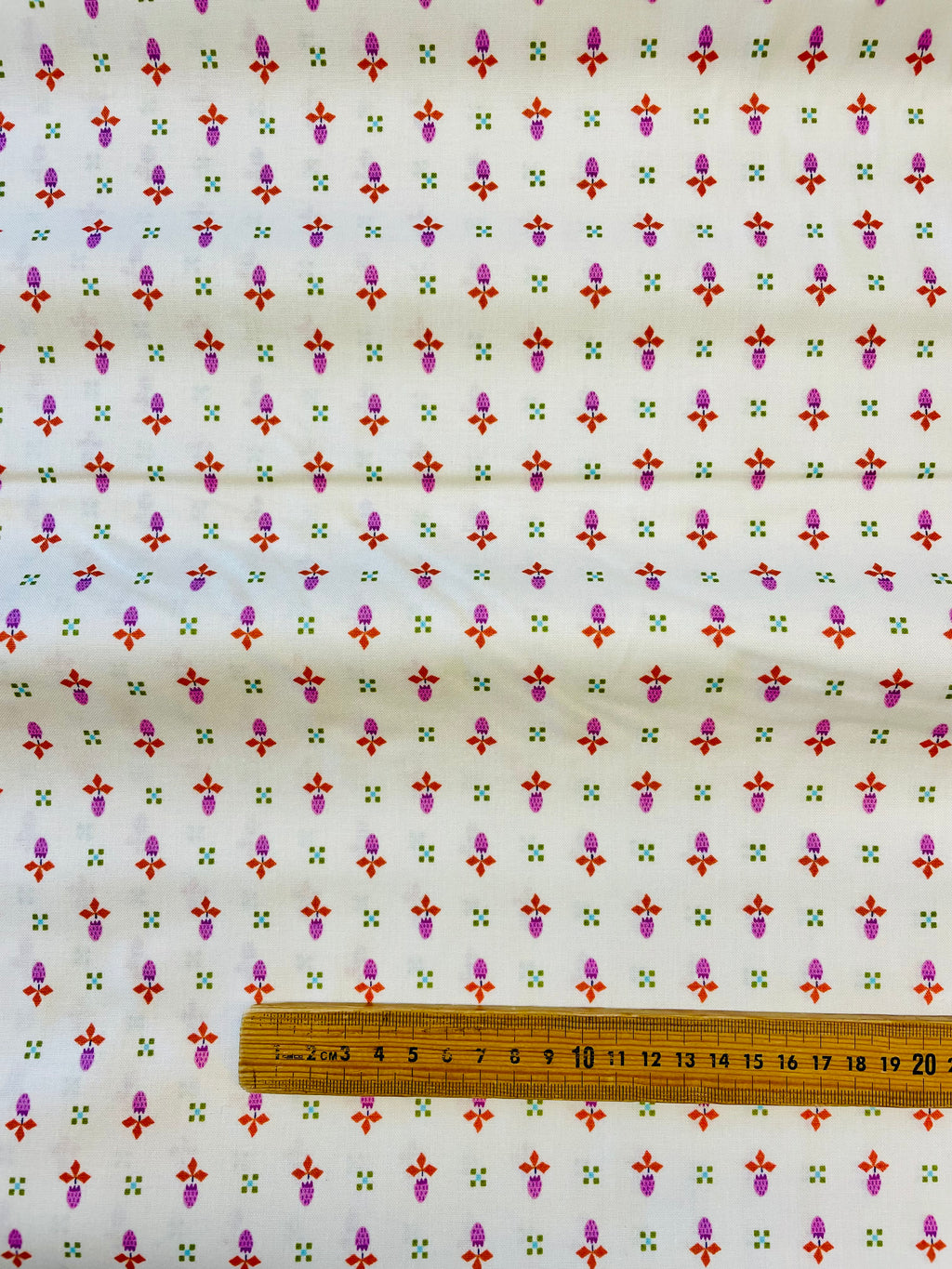 Noras Garden / Fleur de Fraise by Andover