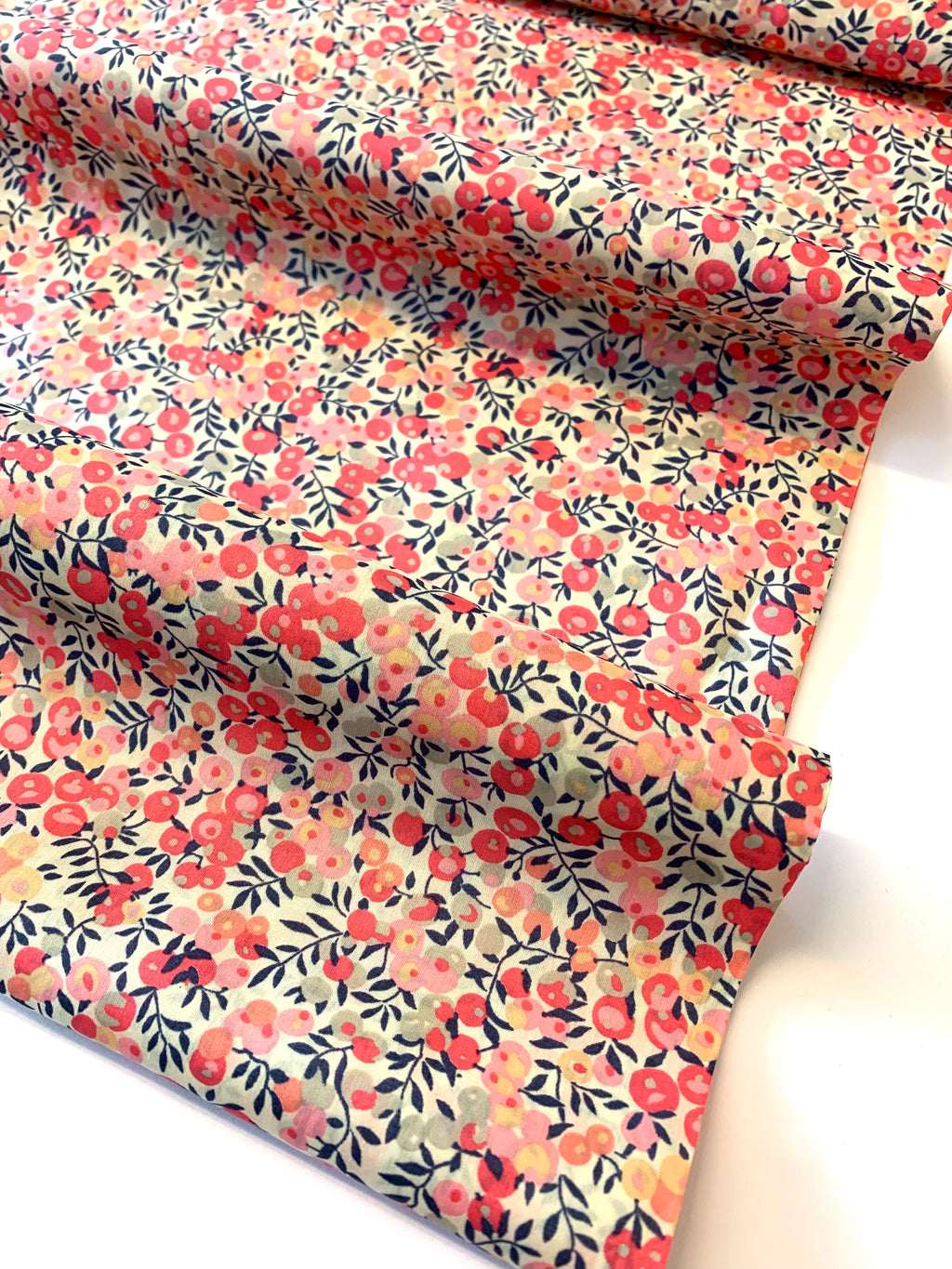 CLASSIC 24 Liberty Fabrics Tana Lawn/  Wiltshire D