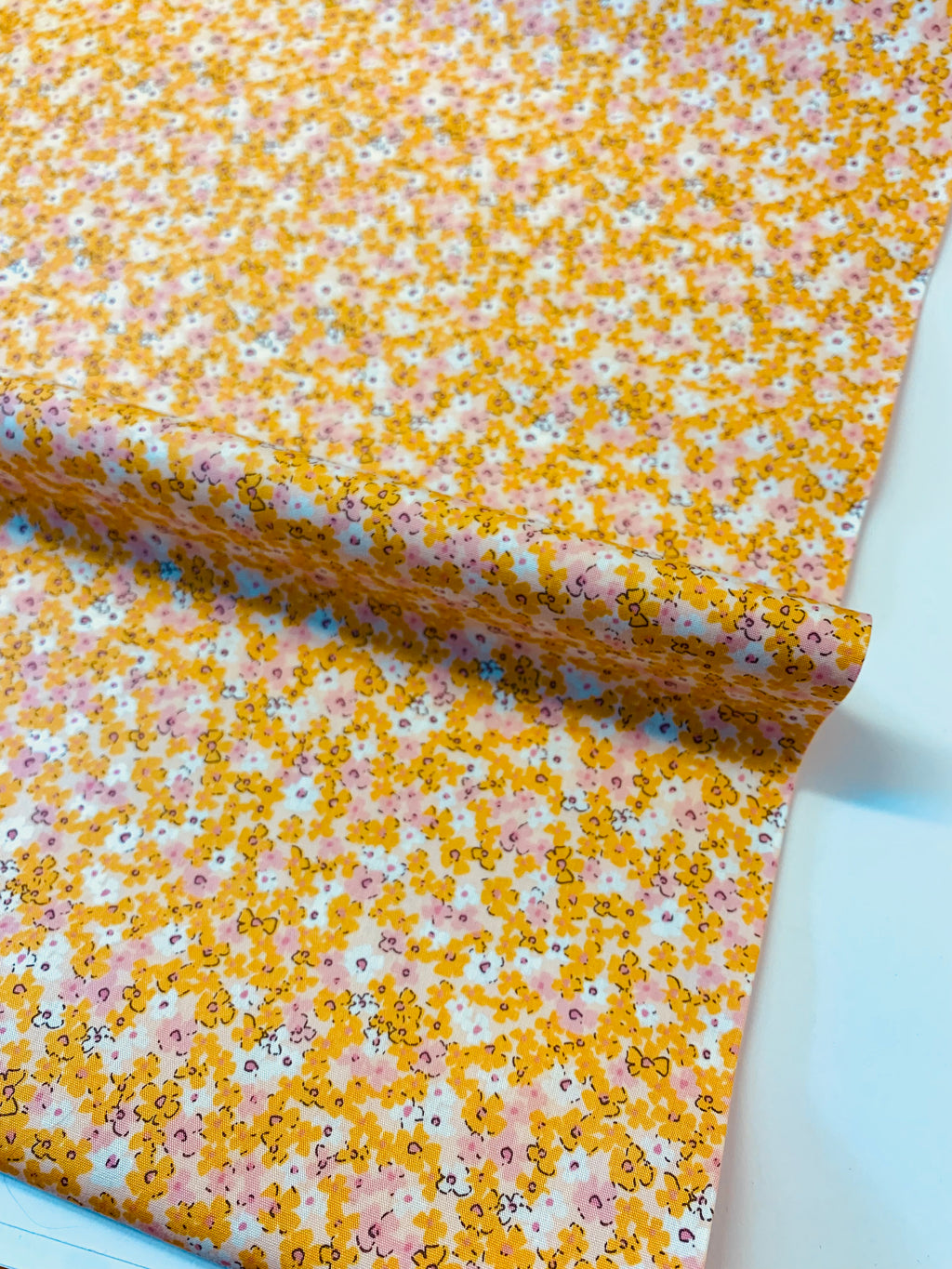 Art Gallery Fabrics/ The Flower Society