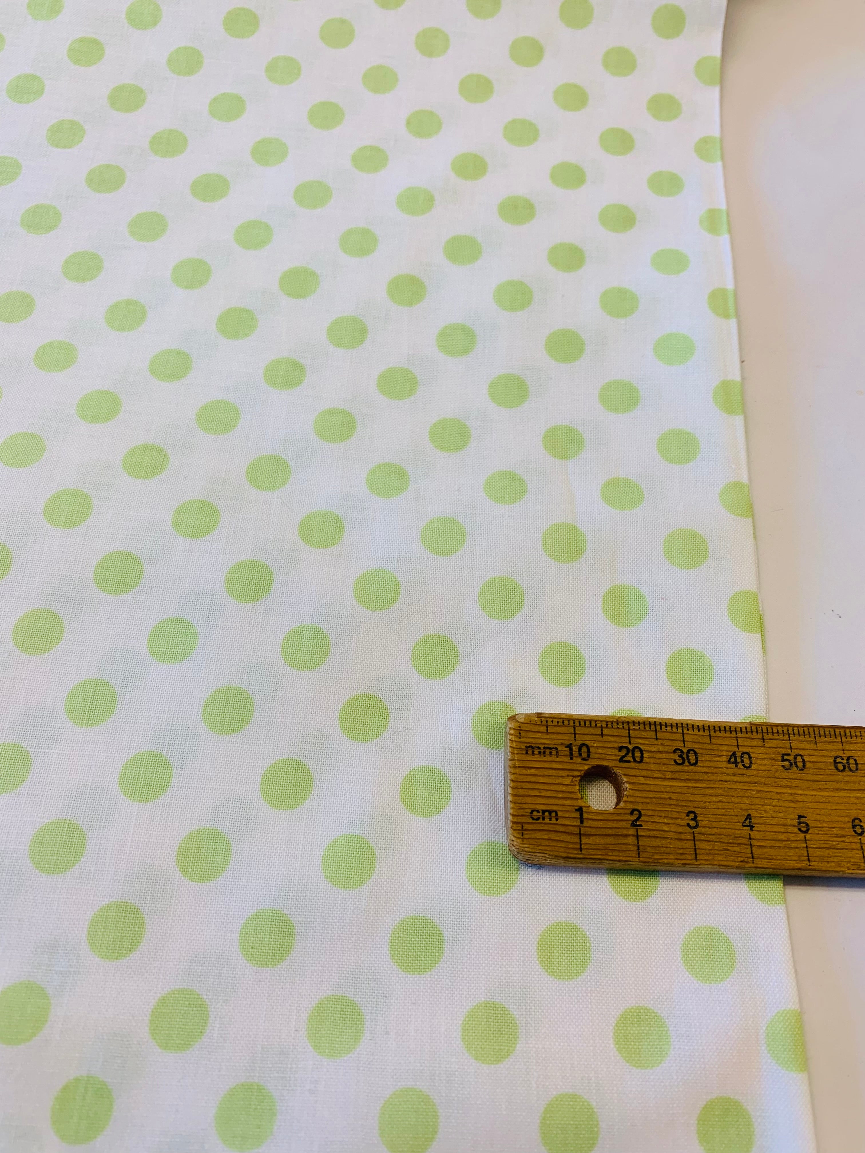 Maywood Studio/ Kimberbell Dots in Pale Green
