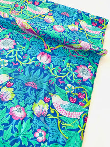 Kaffe Fassett x Morris & Co/ Strawberry Thief in Blue