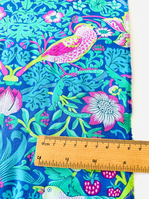 Kaffe Fassett x Morris & Co/ Strawberry Thief in Blue