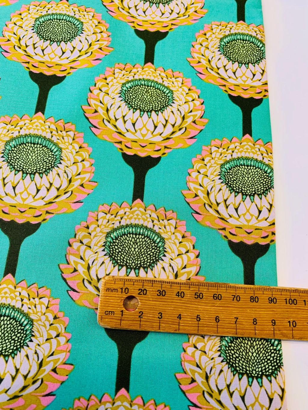 Anna Maria Horner Iconic/ Strawflower in Aqua