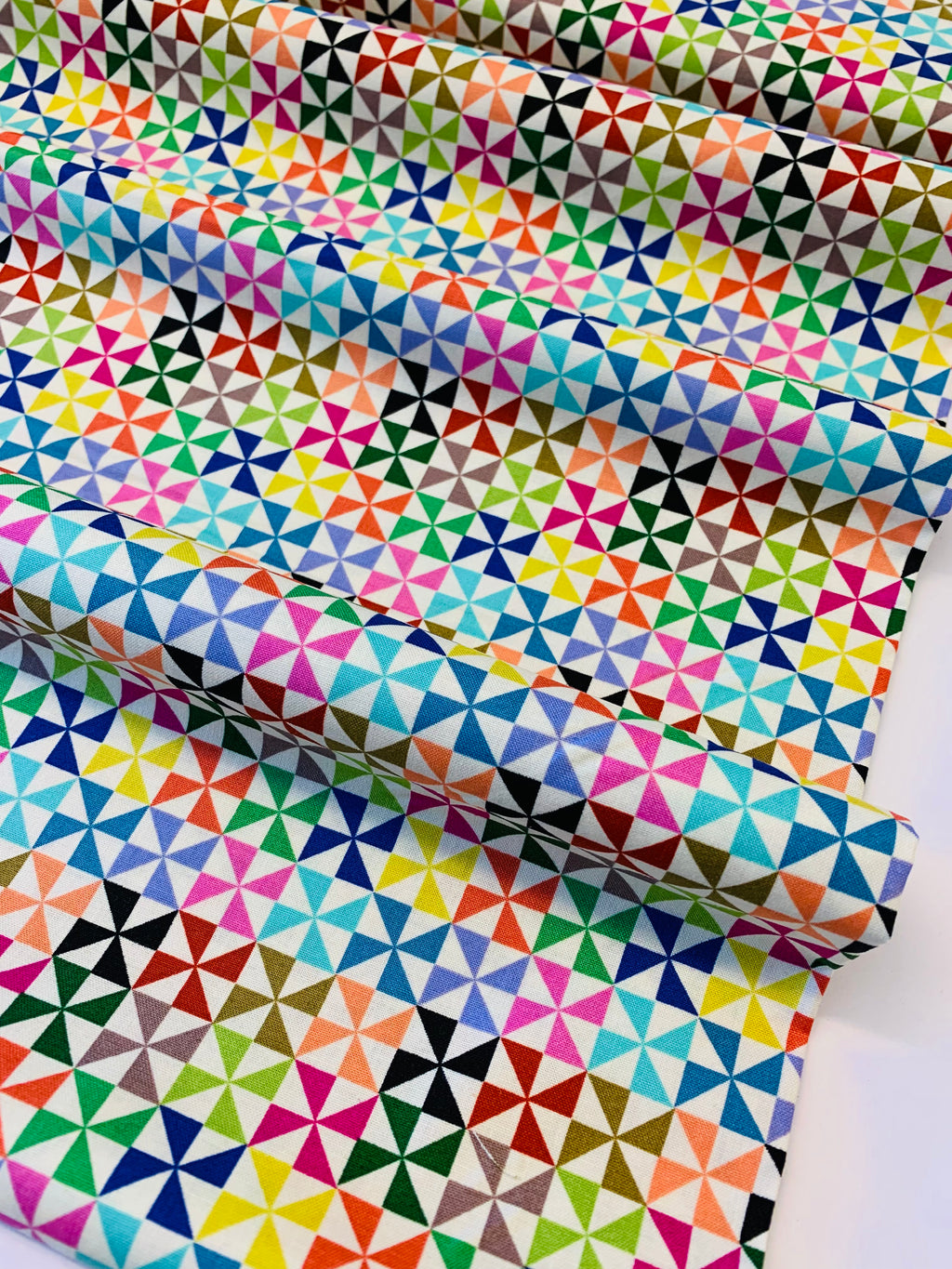 Anna Maria Horner: Piecework/ Pinwheel Cheery