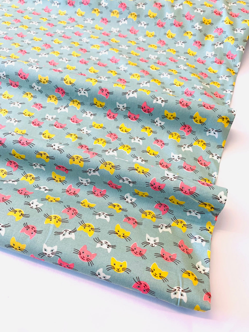 KITTY FACES/ Petit Joli Japanese Cotton print