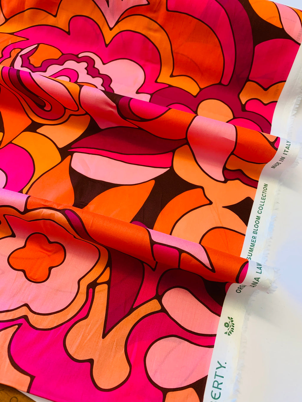 AW 24 Liberty Fabrics Tana Lawn/ Summer Bloom: Retro Flow