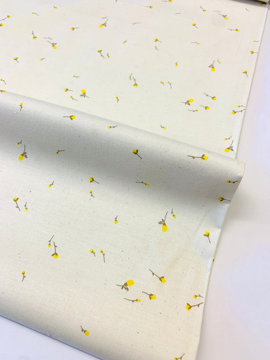 Windham Fabrics/ Miniatures Windswept Floral