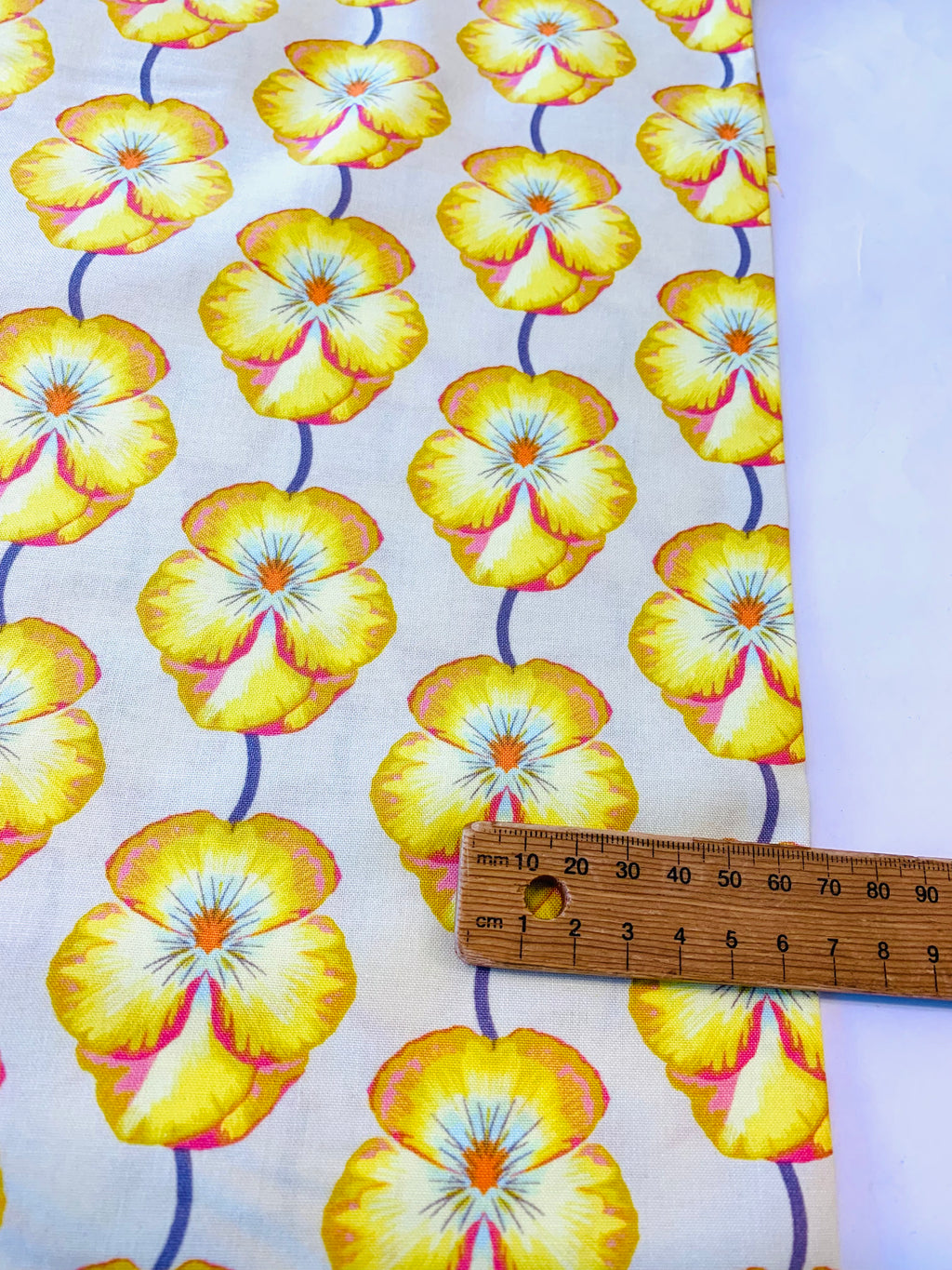 Anna Maria Horner Iconic/ Pansy in Muted
