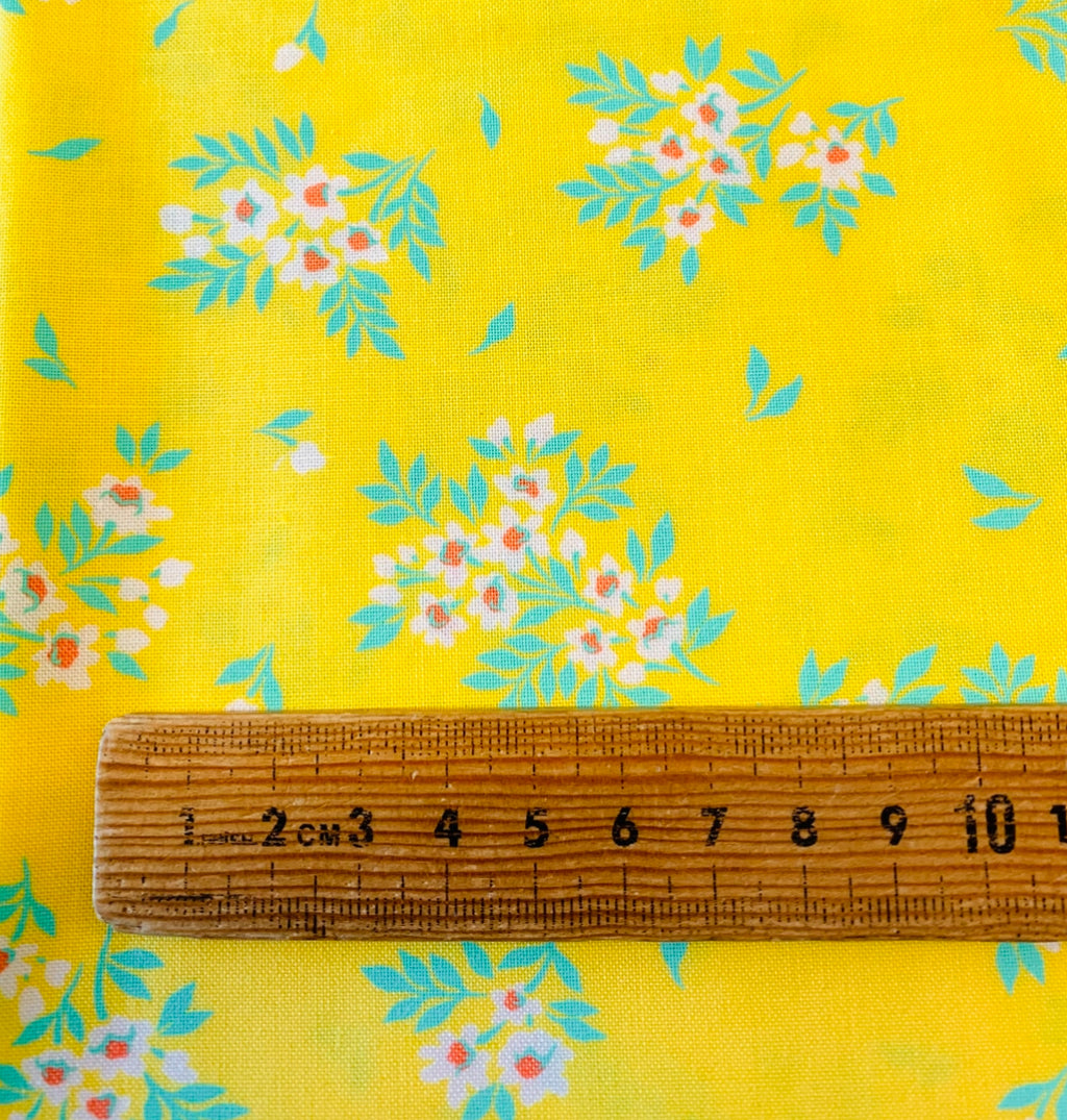 Tula Pink True Colours/ On The Grid Buttercup