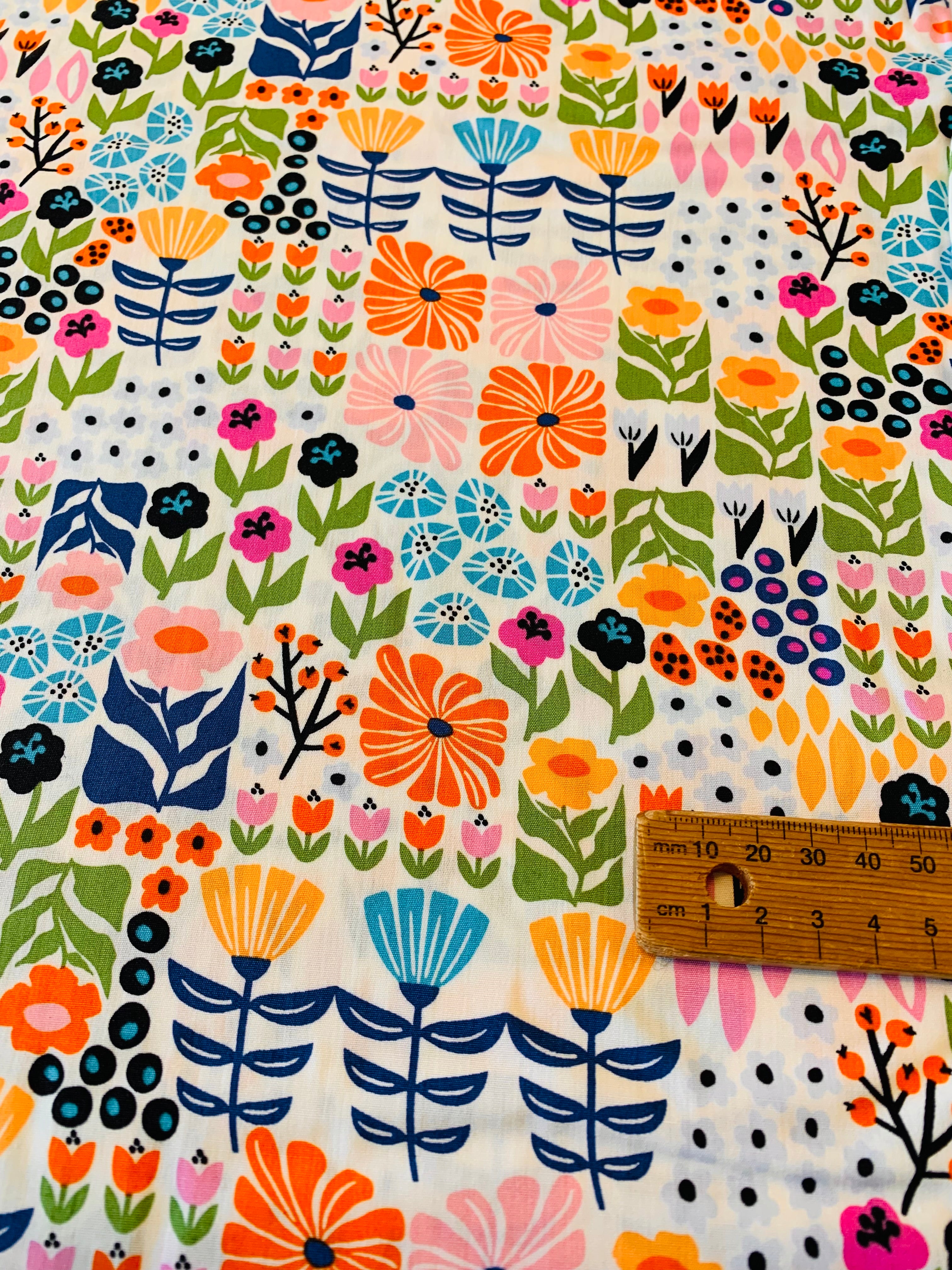 Art Gallery Fabrics/ MODERNIST Petal Patchwork