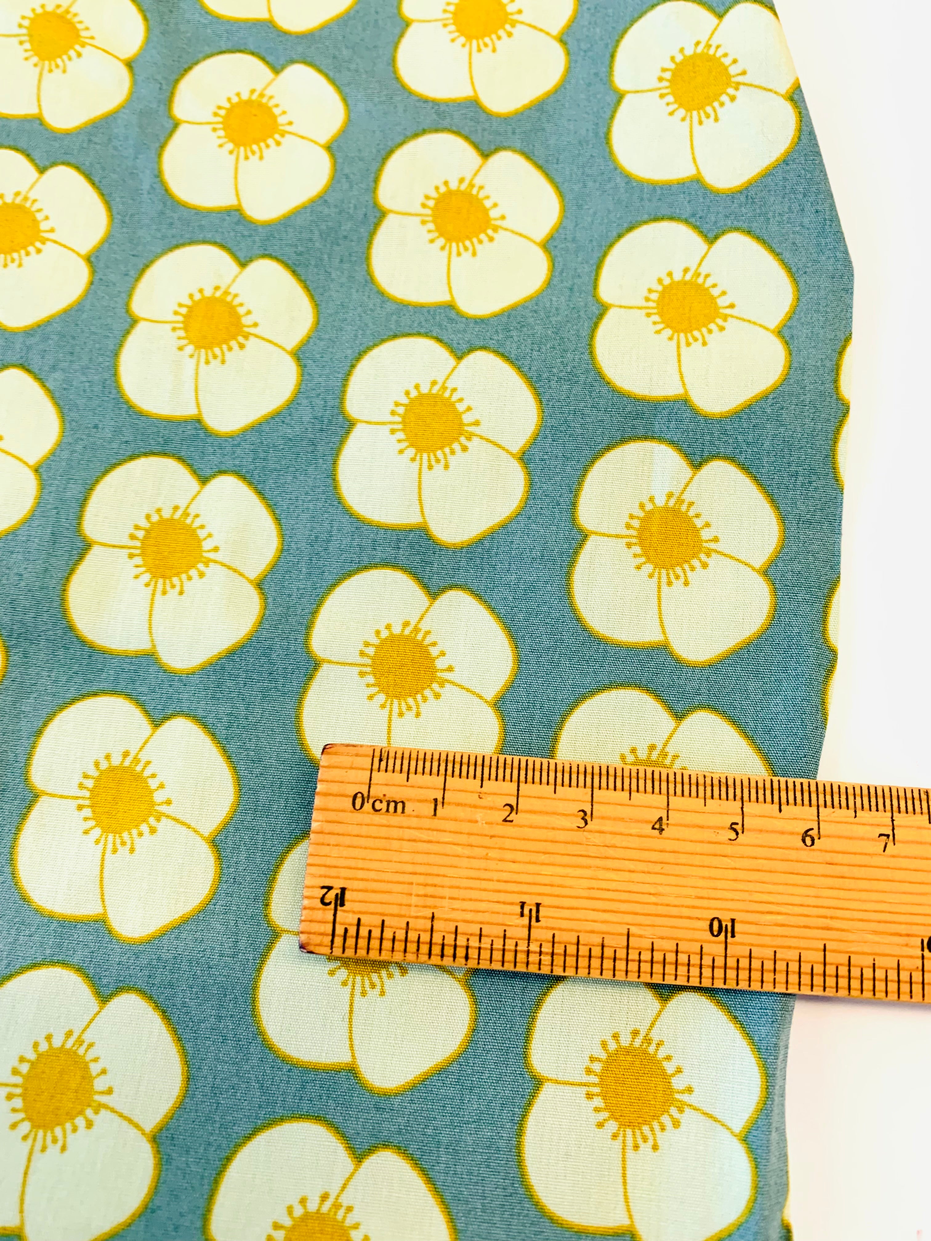 Art Gallery Fabrics/ GEOBLOOM Joyful Poppies