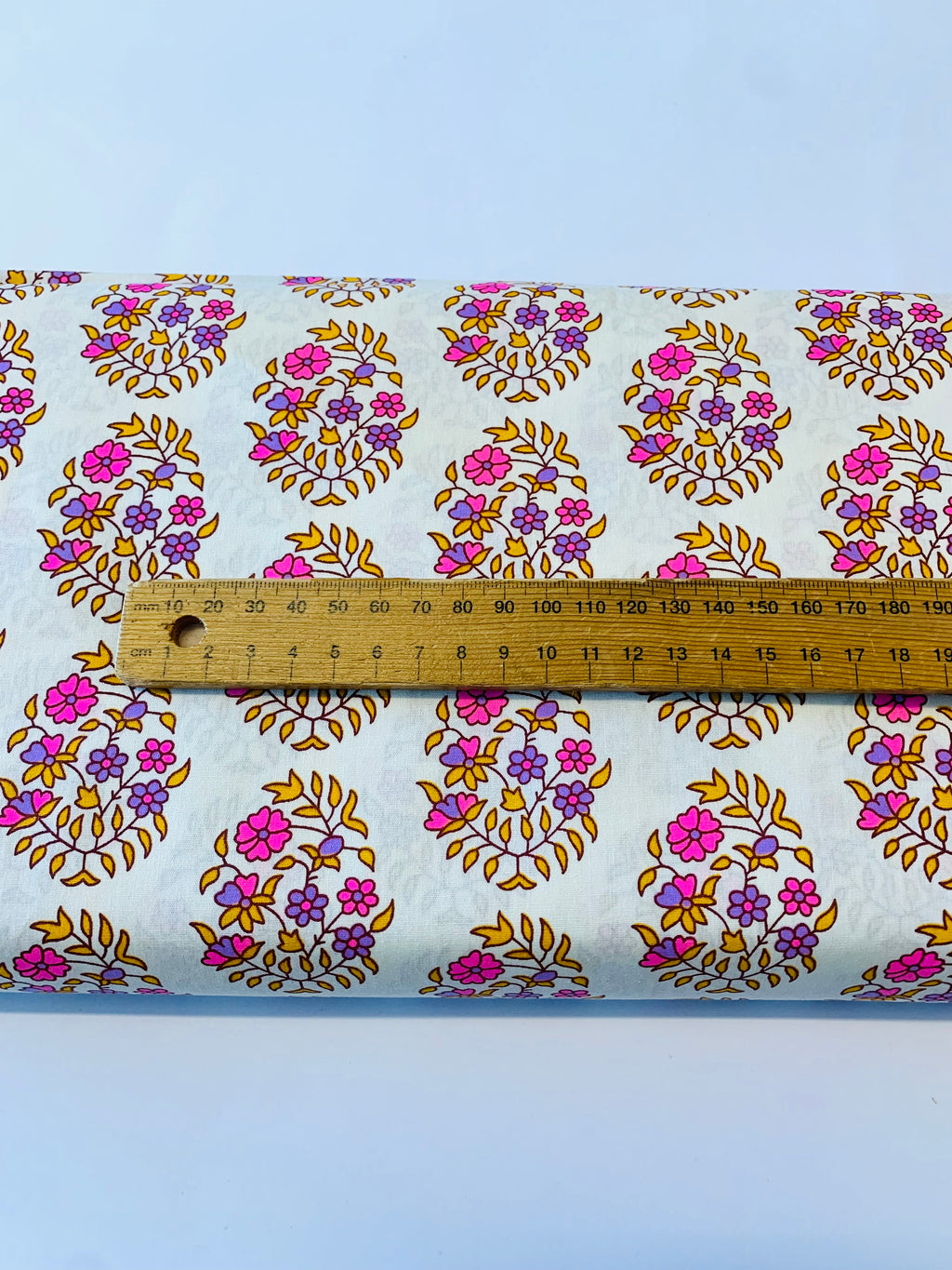 Petit Pan/ Shalin Printed Cotton in Ecru