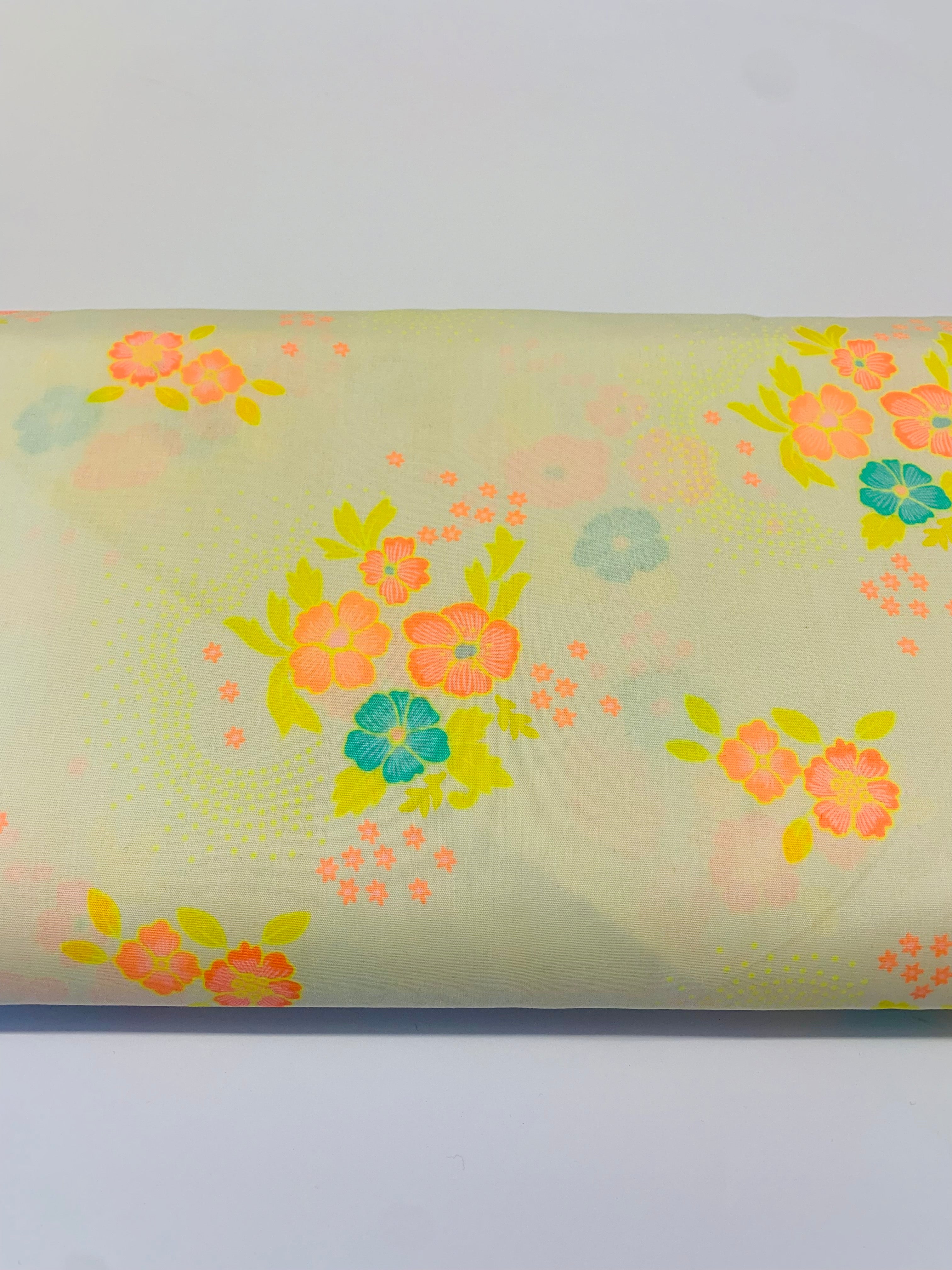 Petit Pan/ Folksy Foam Printed Cotton