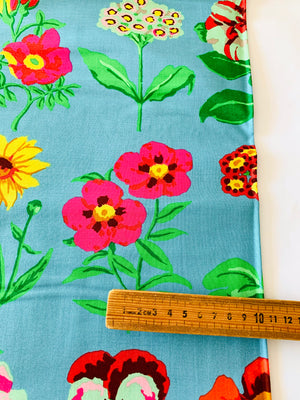 Kaffe Fassett Collective 2025/ Flower Studies in Blue
