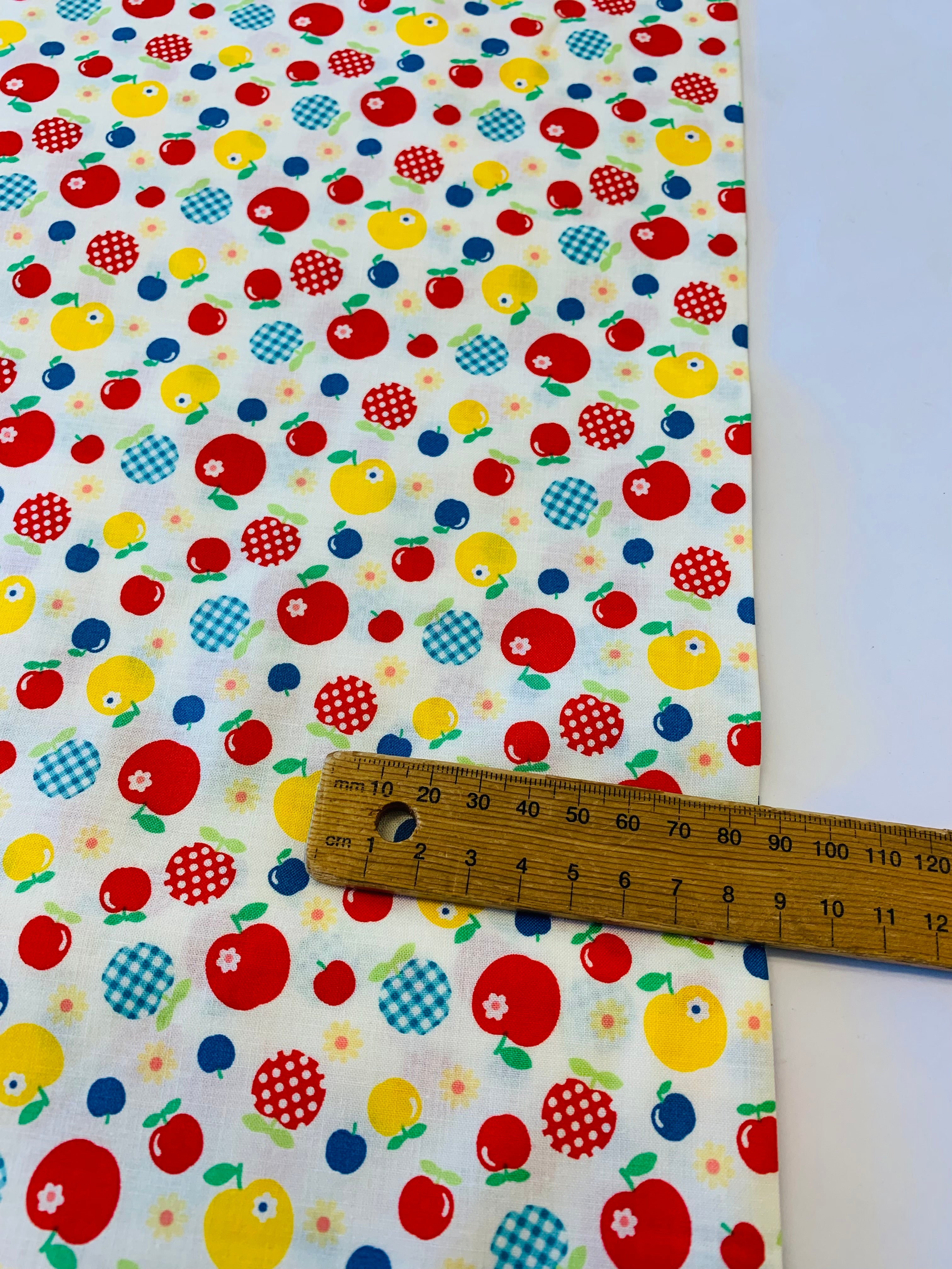 APPLE HARVEST on cotton by Quilt Gate