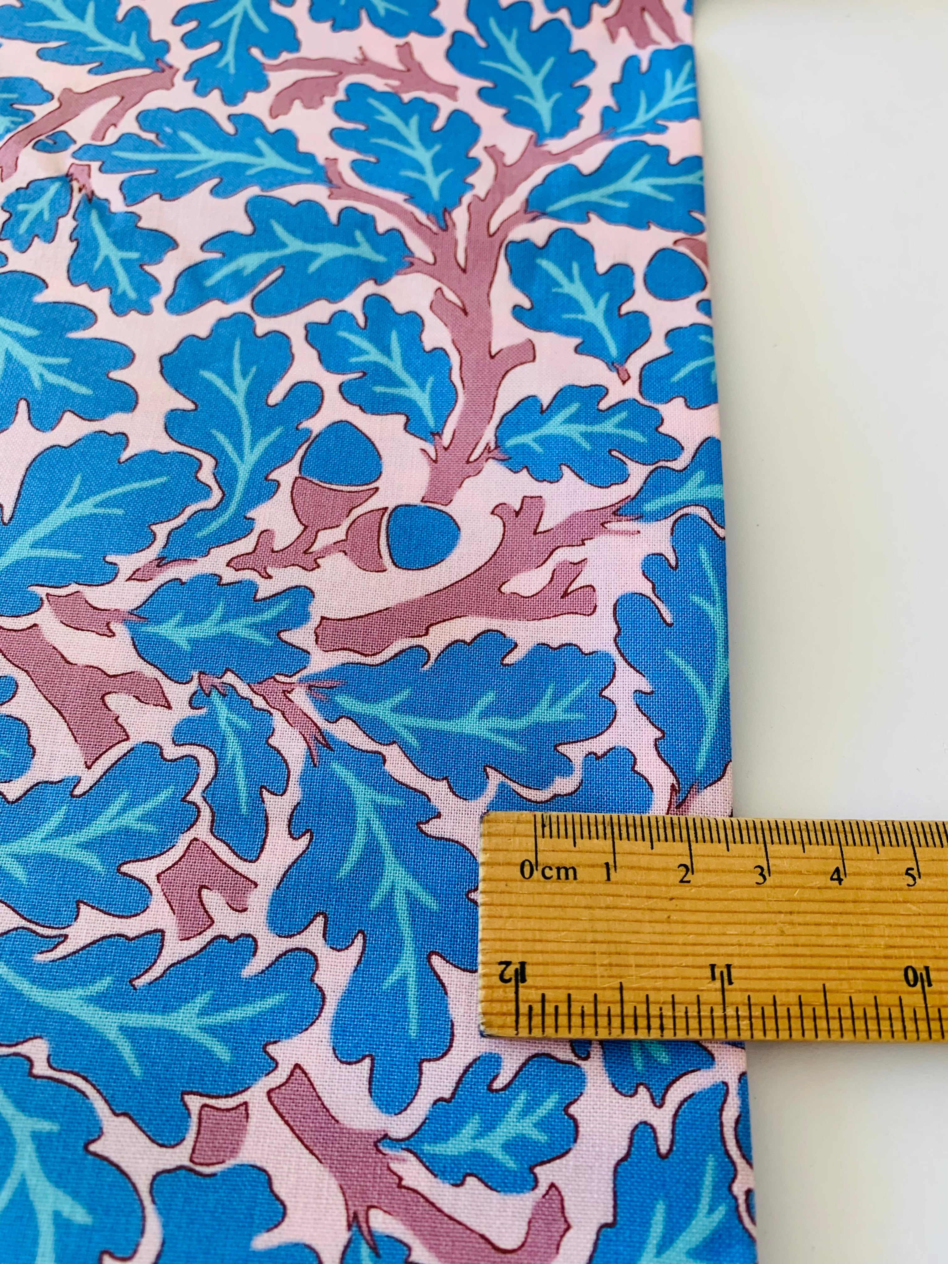 Kaffe Fassett x Morris & Co/ Oak in Blue