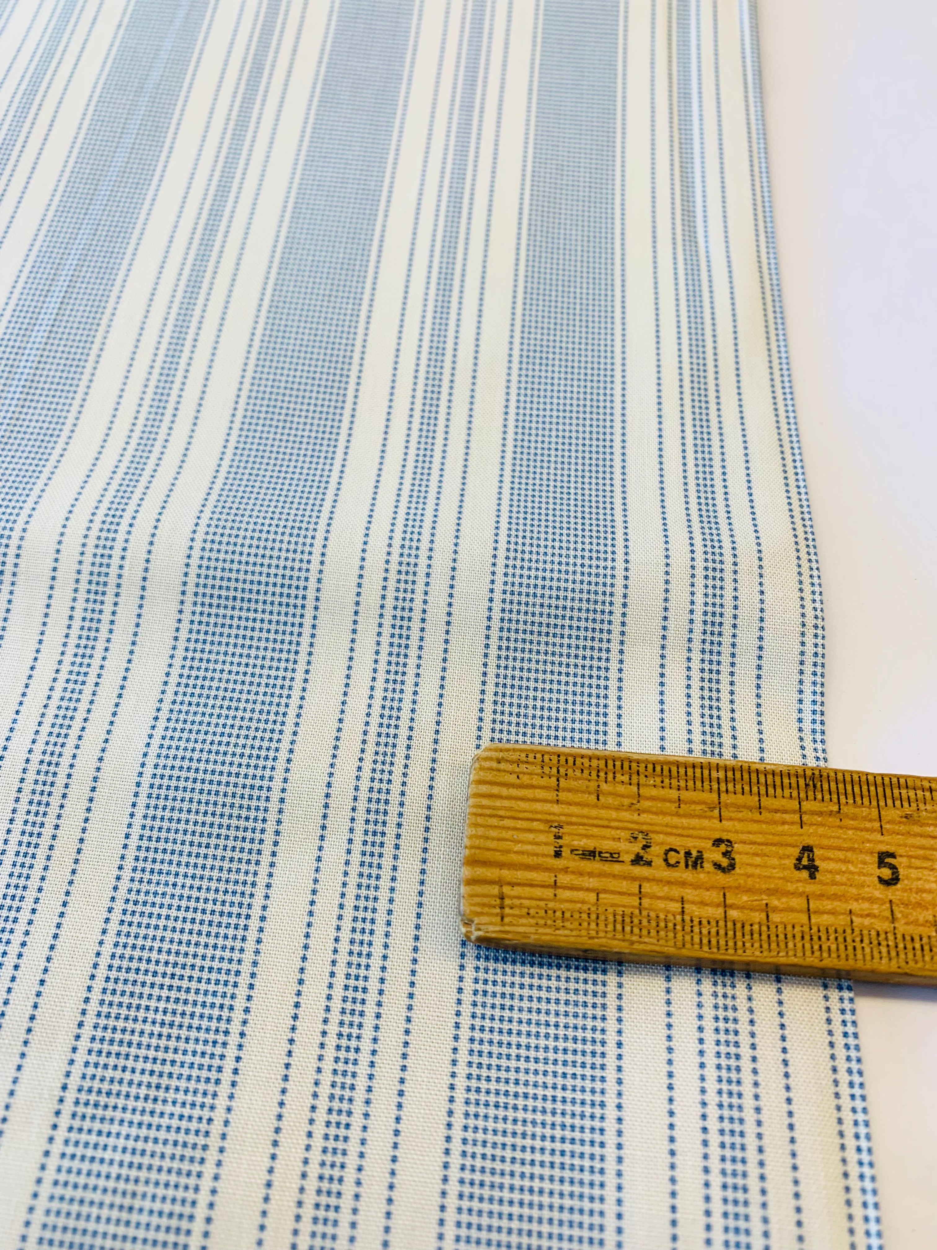 Tilda/ Tea Towel Basics/ Biscuit Stripe Blue