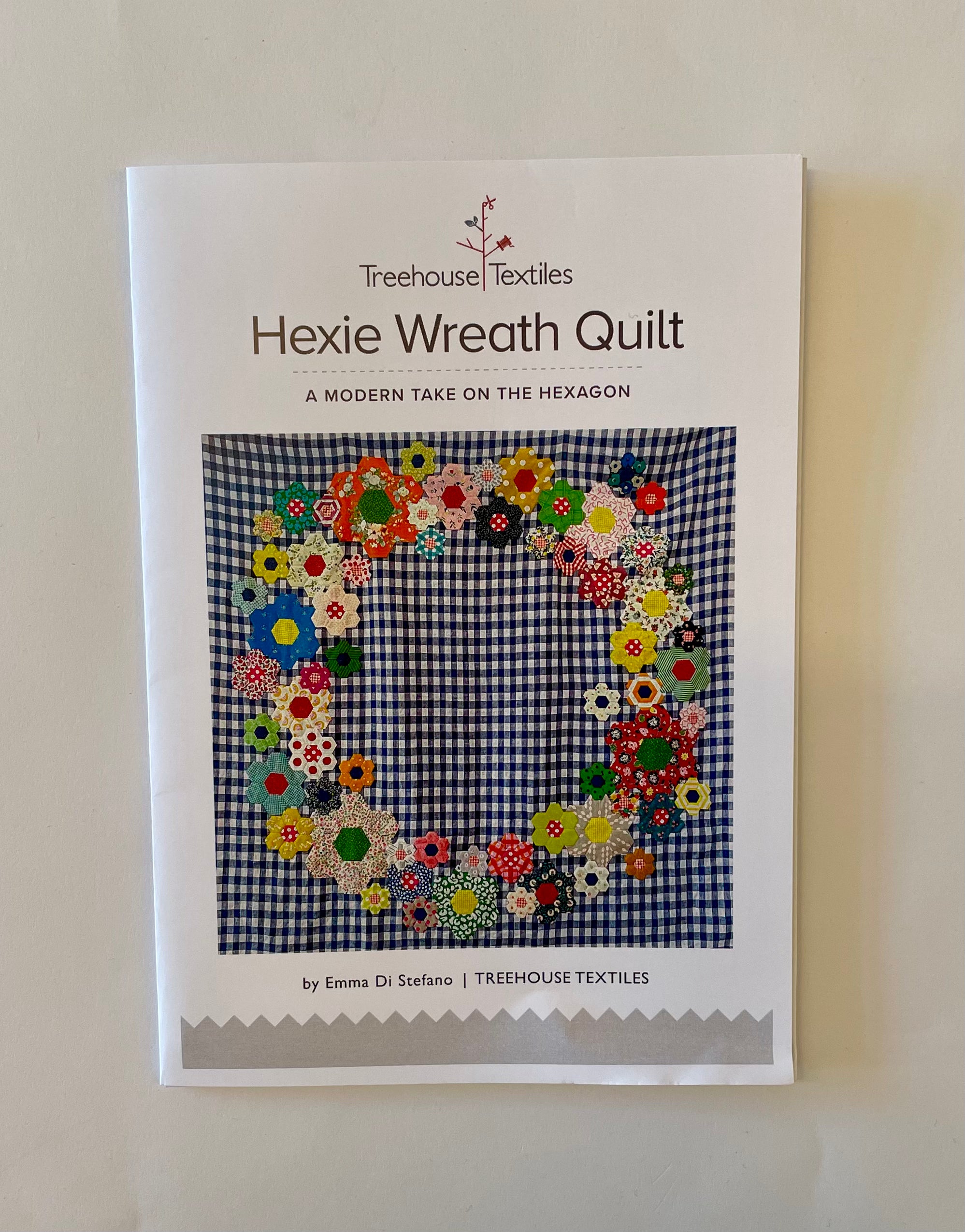 Treehouse Textiles/ Hexie Wreath Quilt