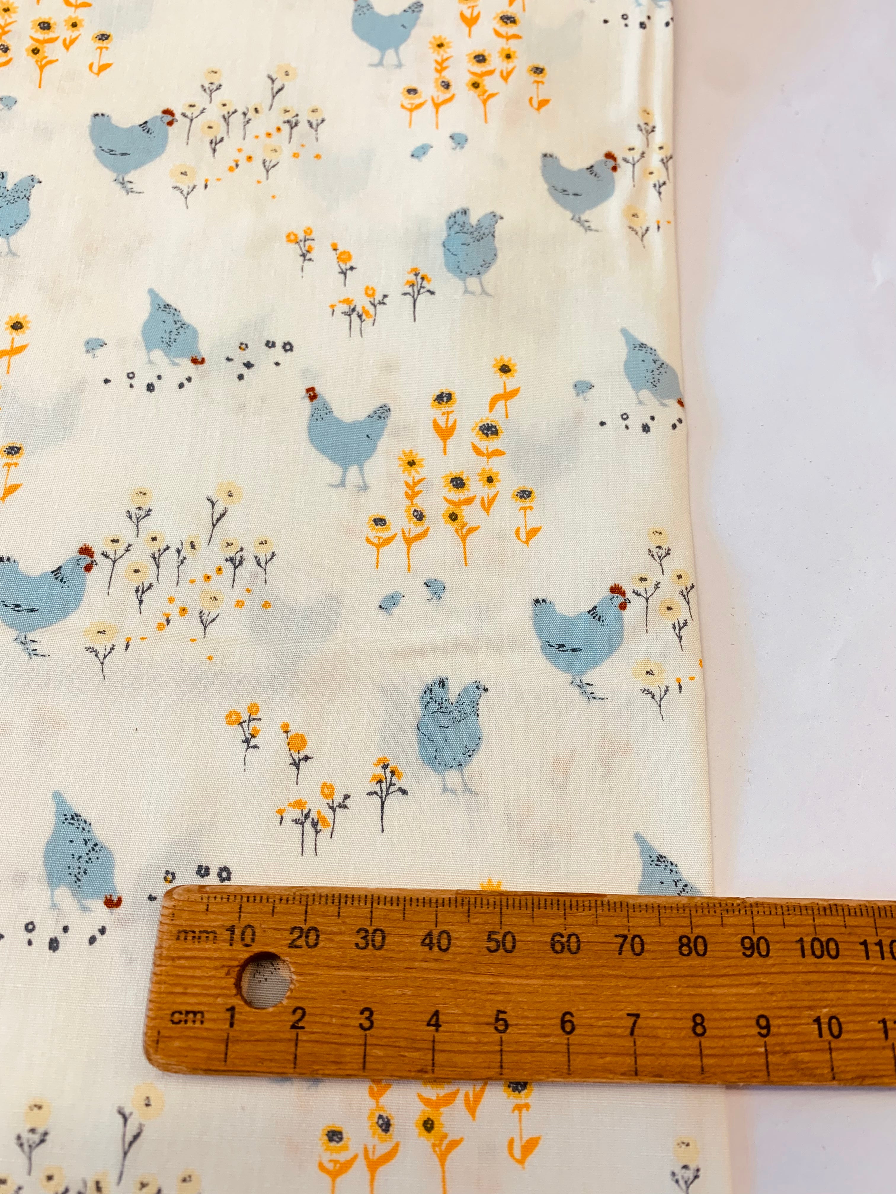 Art Gallery Fabrics/ POTAGER Hens And Chicks