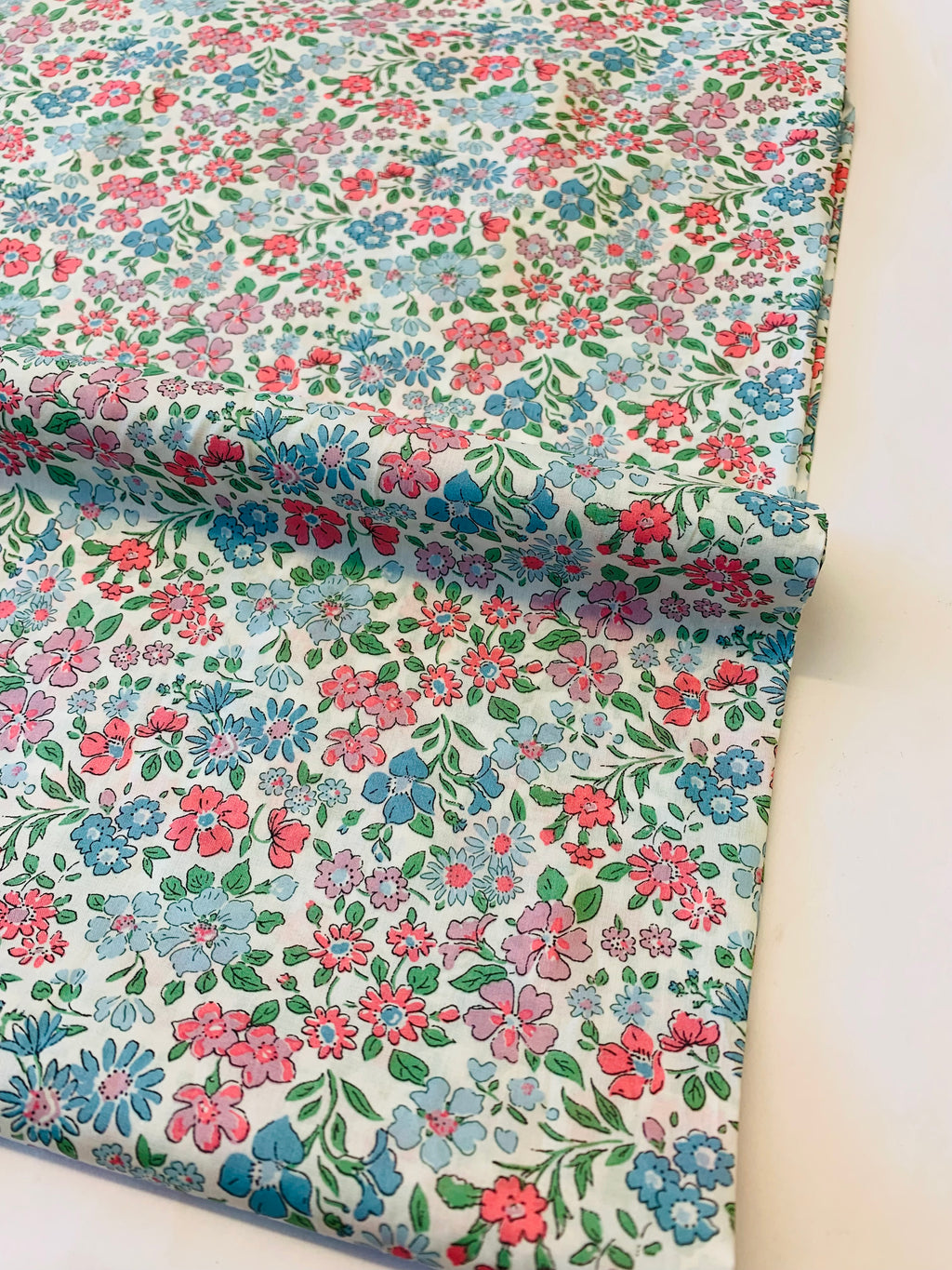 Liberty Fabrics Tana cotton lawn/ Classics Collection :Annabella B