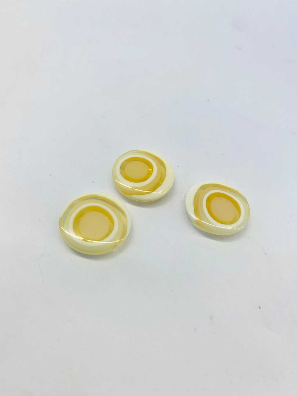 Agate look buttons: 25mm/ Sand