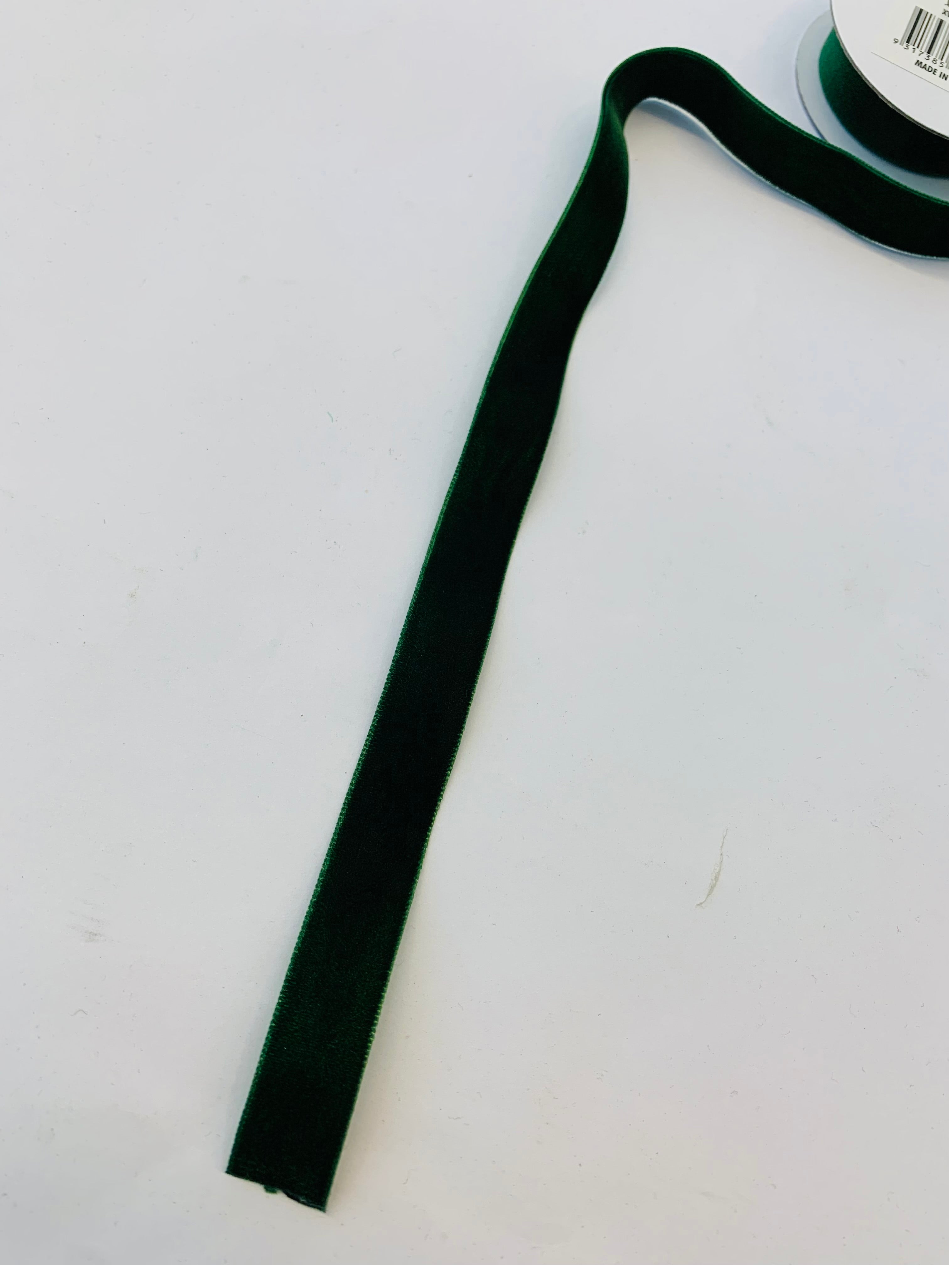 Velvet ribbon: 16mm x 2m
