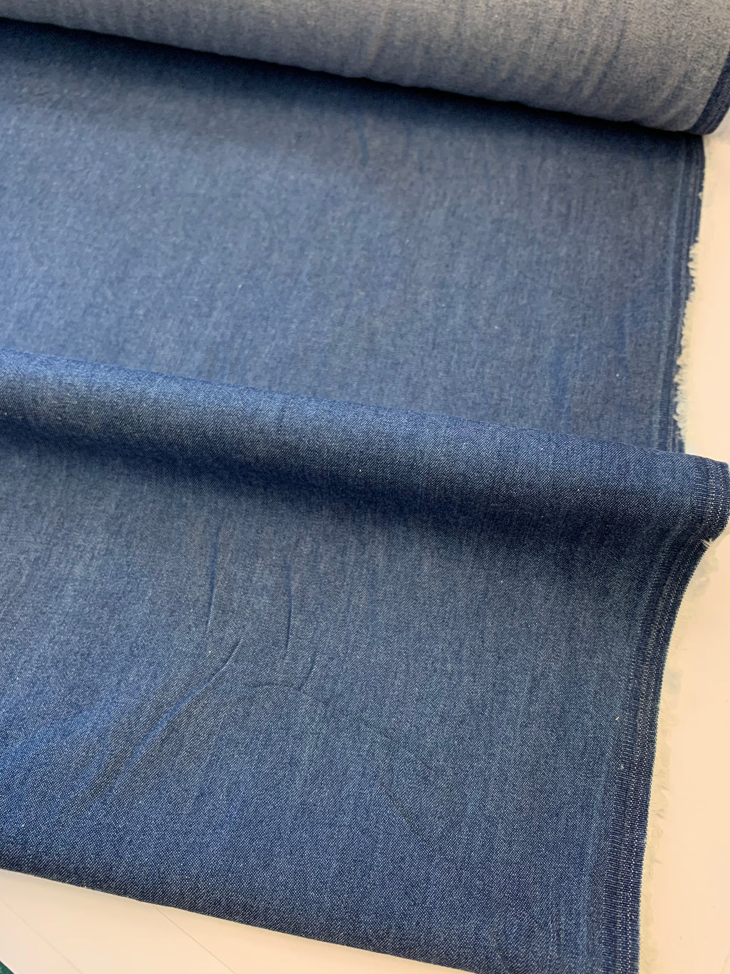 CHAMBRAY Cotton in Blue
