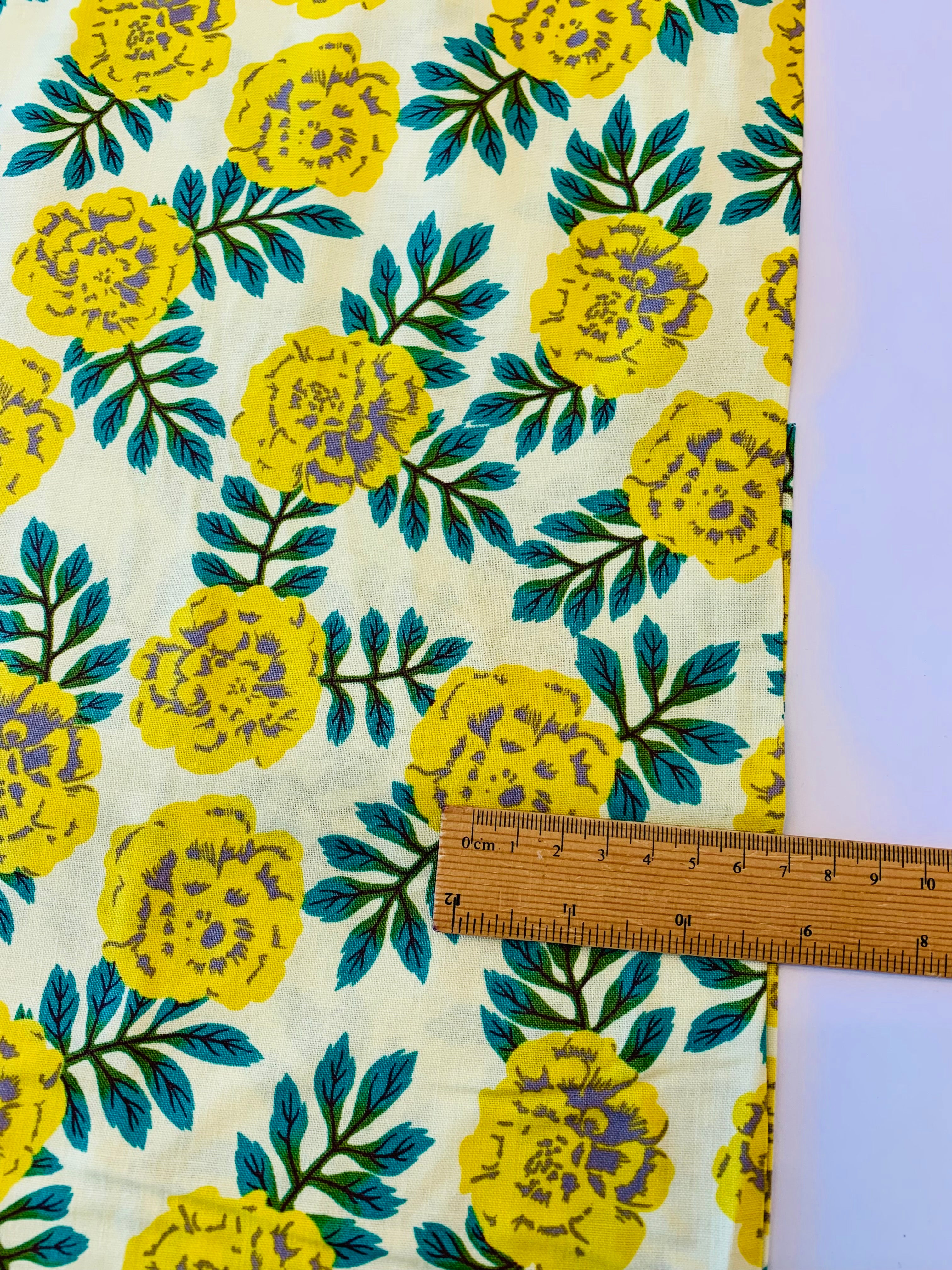 Anna Maria Textiles Yesterday/ Carnation in Golden