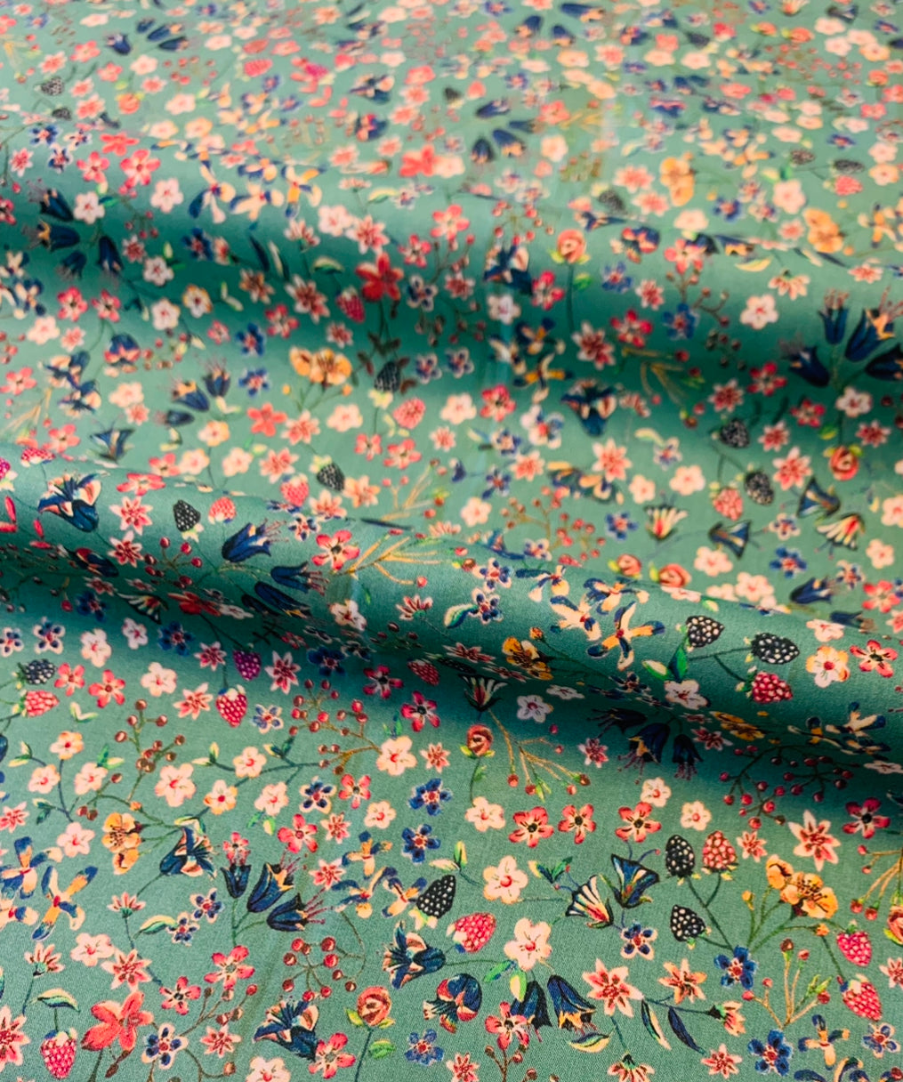 Liberty Fabrics Tana  cotton lawn: Donna Leigh D