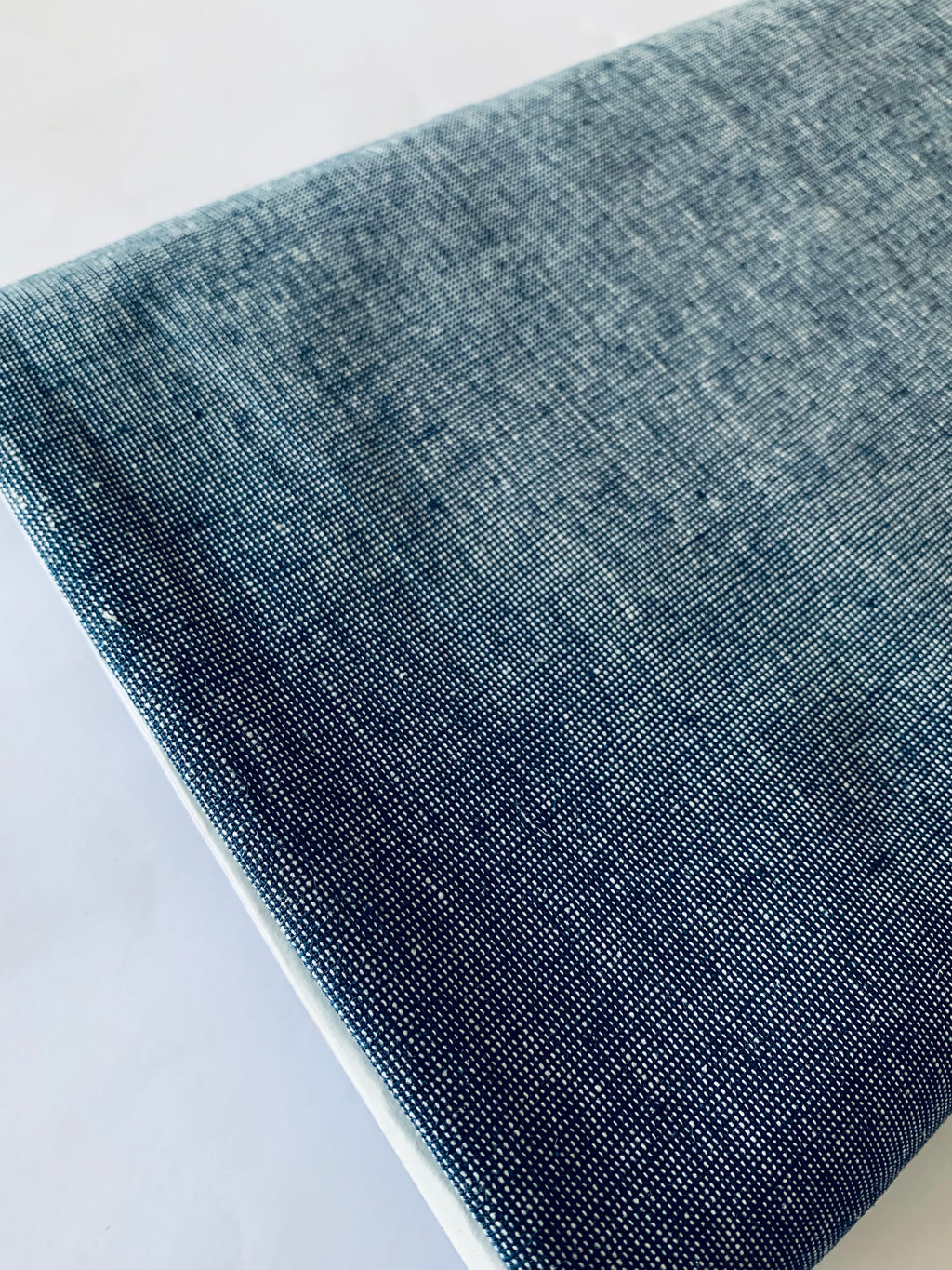 Robert Kaufman Essex Yarn Dyed Linen/Cotton: Navy