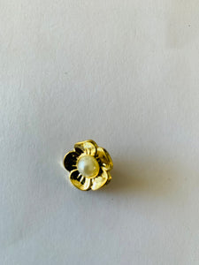 Sullivans: Gold flower button 18mm