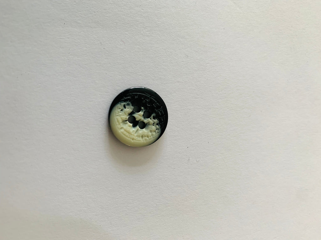 Mottled buttons: 20mm (L)