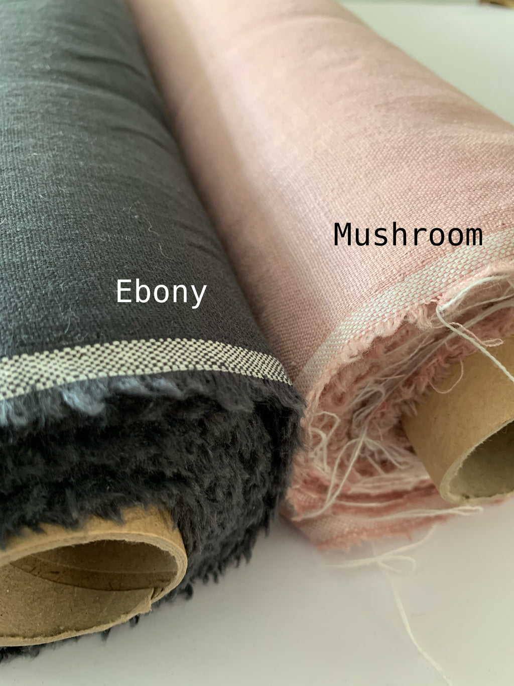 LINDA Mid/heavy weight plain dyed linen: Ebony