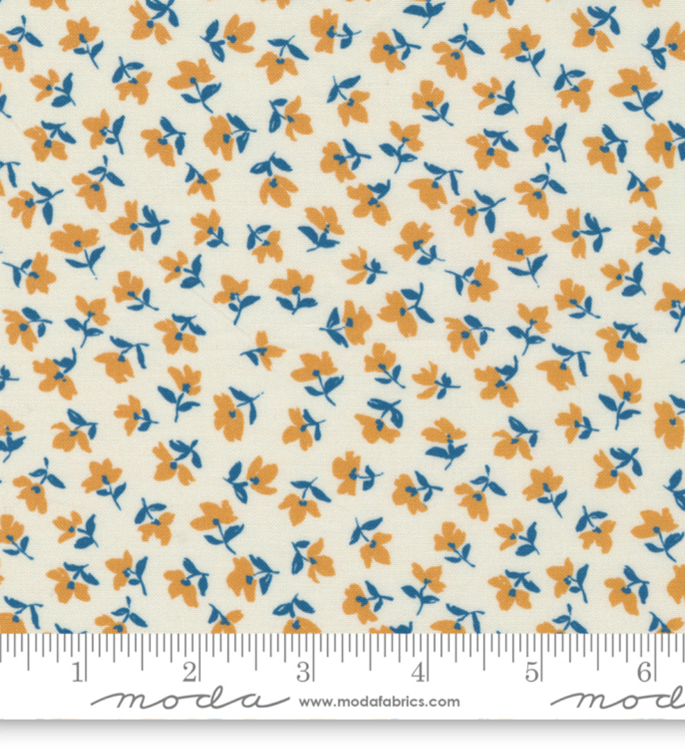 Moda: Paisley Rose/ Ditsy Floral in Ivory