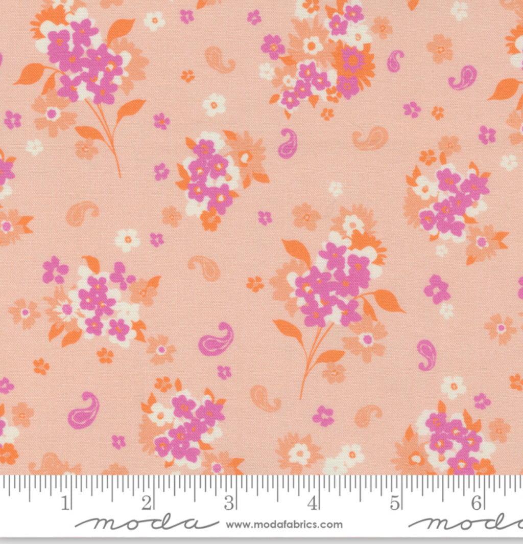 Moda: Paisley Rose/ Bouquet in Bubblegum