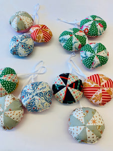 Pin Wheel Christmas Baubles: Pack of 3