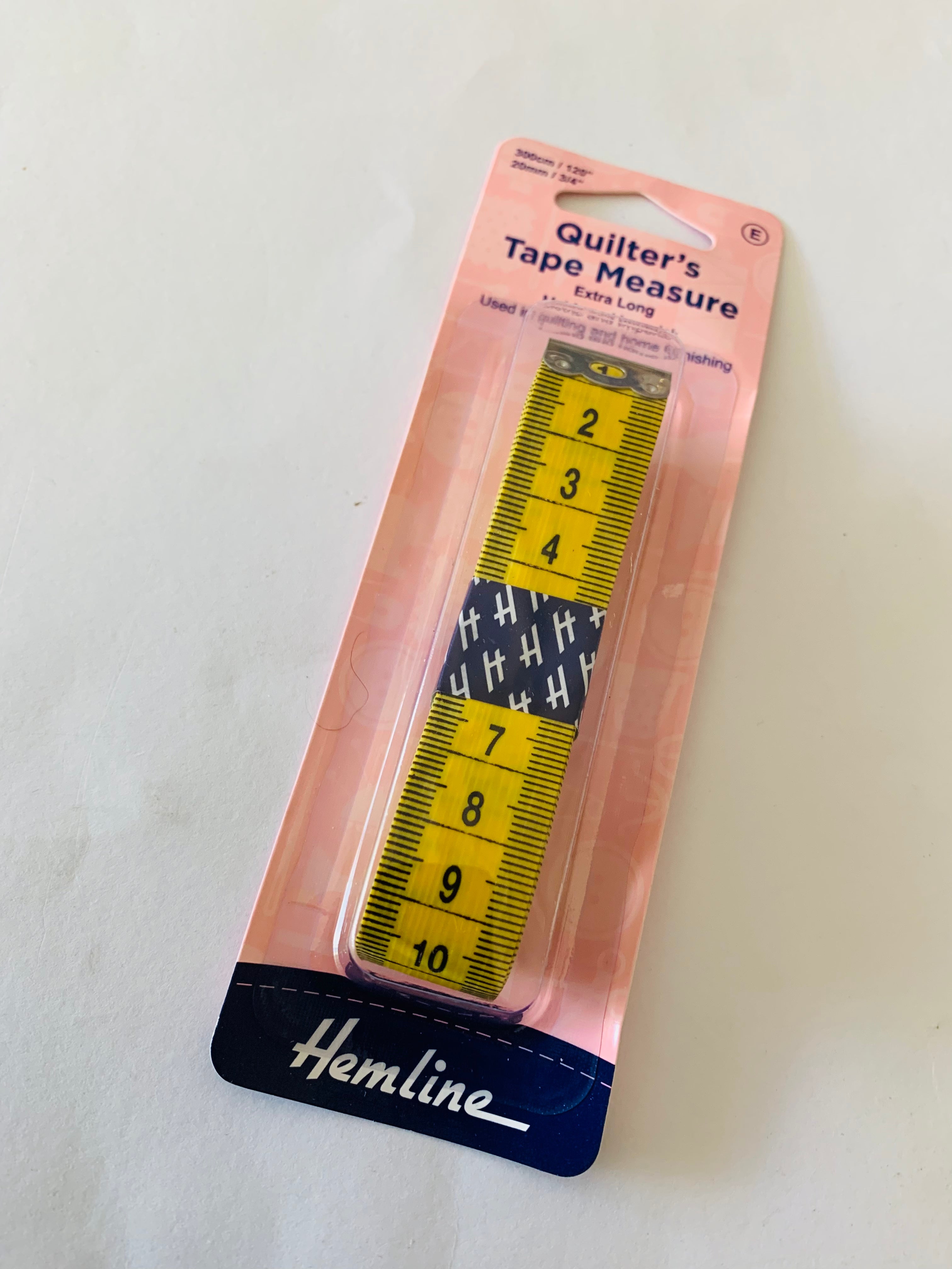 Hemline Quilter’s tape measure: 300cm