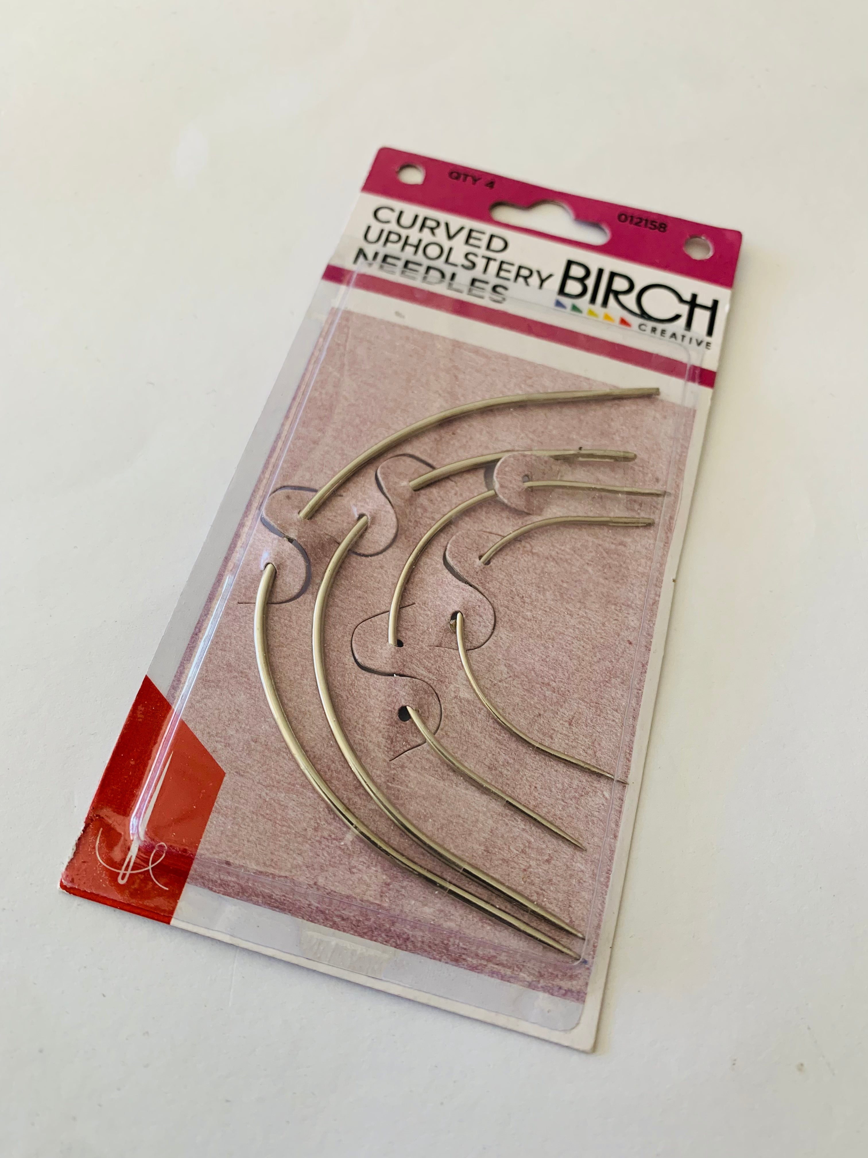 Birch curved upholstery needles