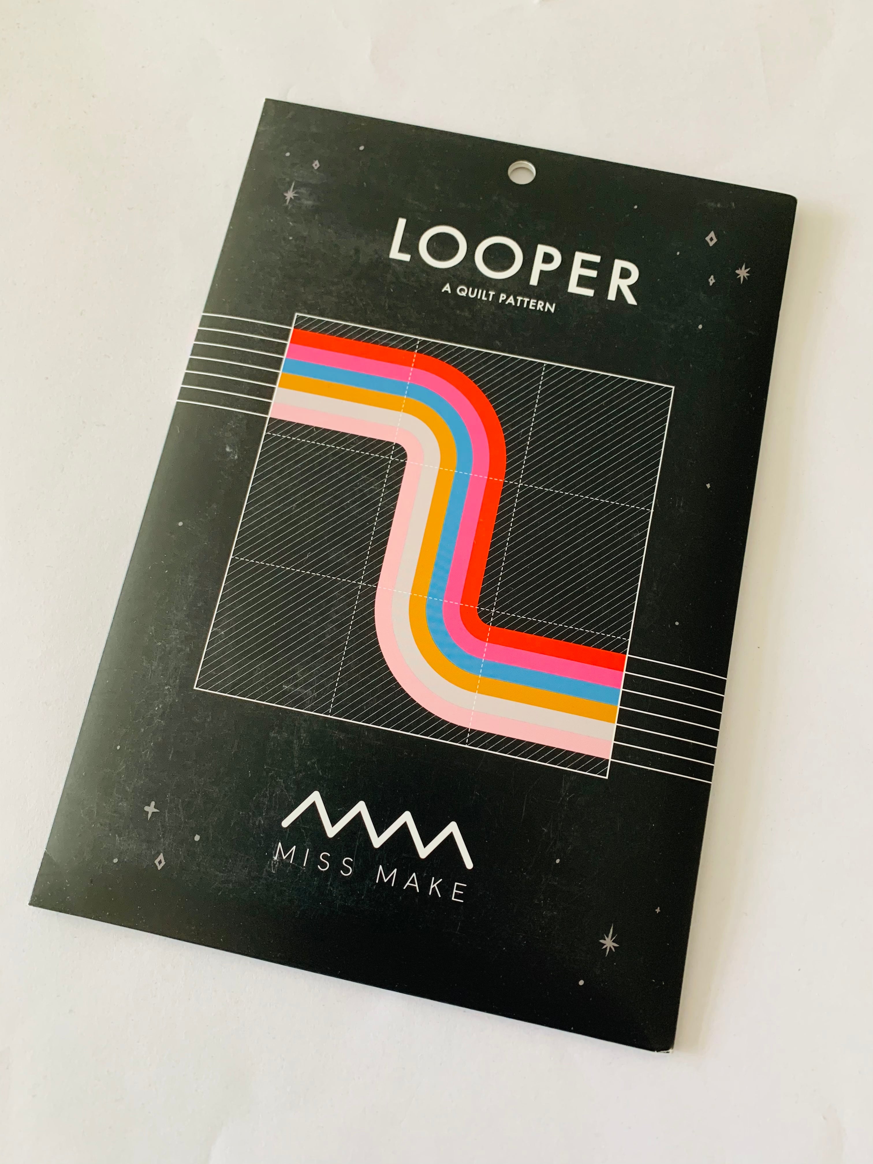 Miss Make Looper quilt pattern