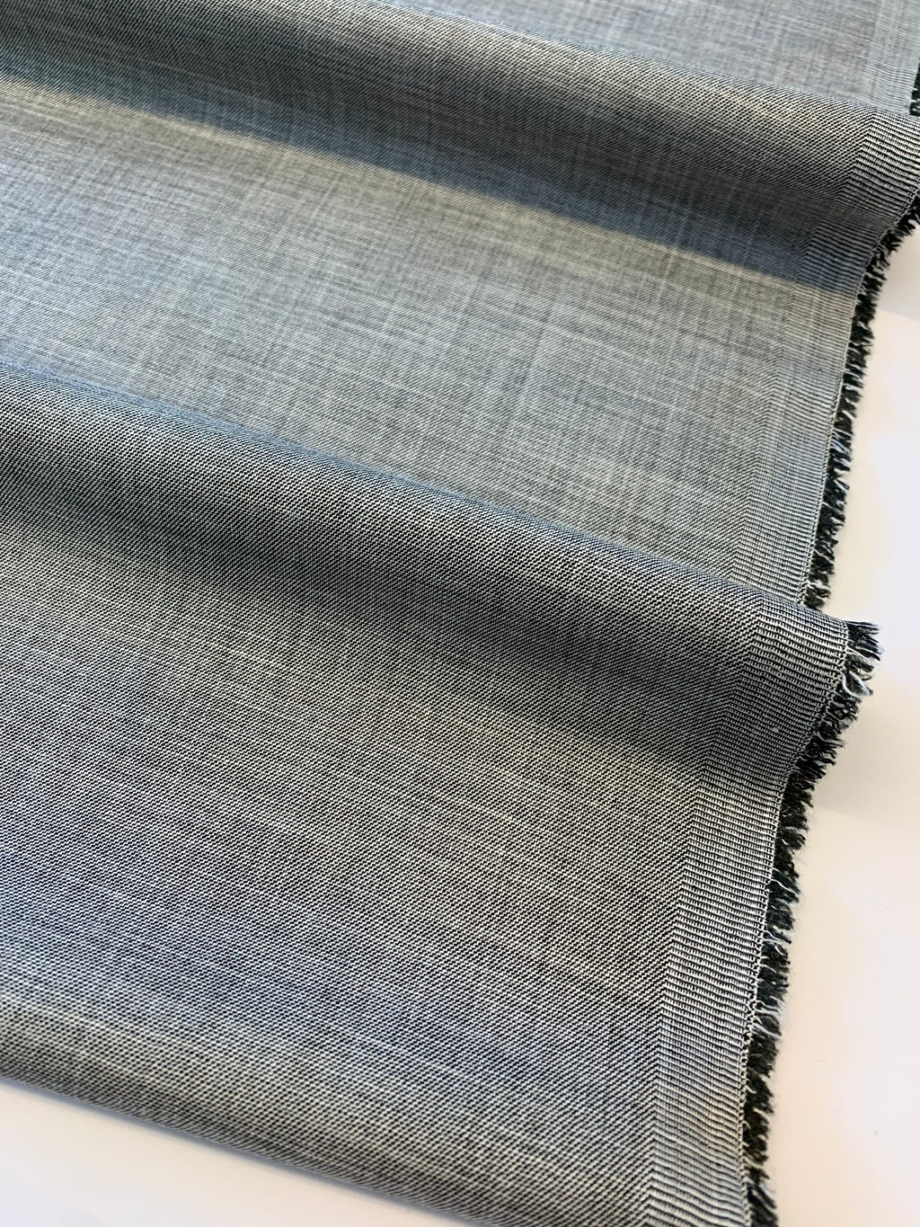 MAYFIELD: Two toned poly/viscose suiting