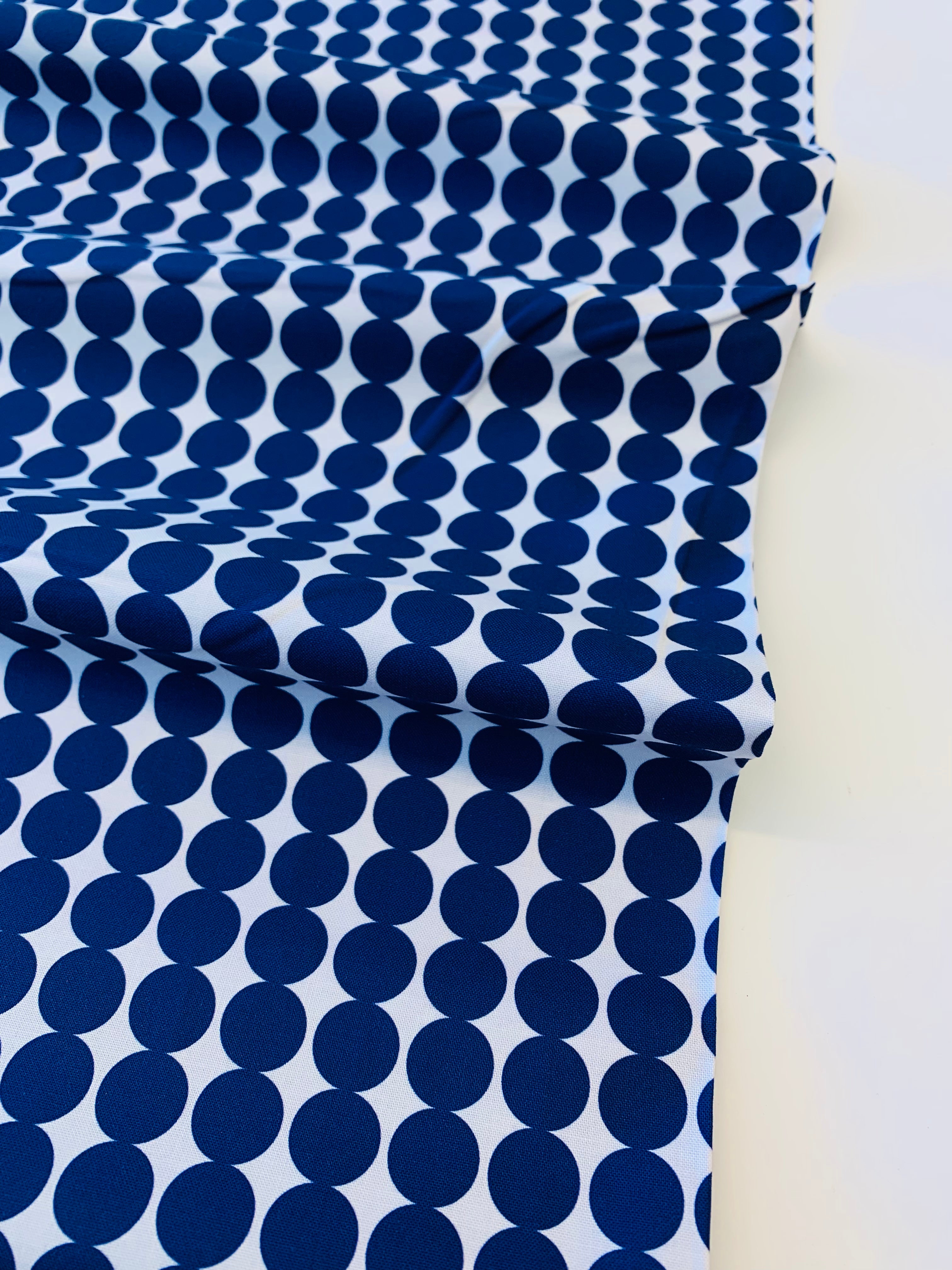 Windham Fabrics: Dot Dot Dot Blue