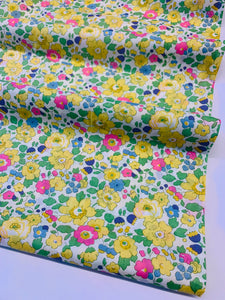 Liberty Fabrics Tana  cotton lawn: Betsy A Organic