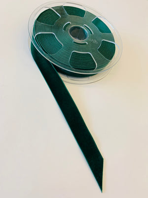 Non Stretch Single Sided Velvet Ribbon: 22mm