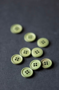 Merchant and Mills: Cotton Button 15mm- Bowling Green