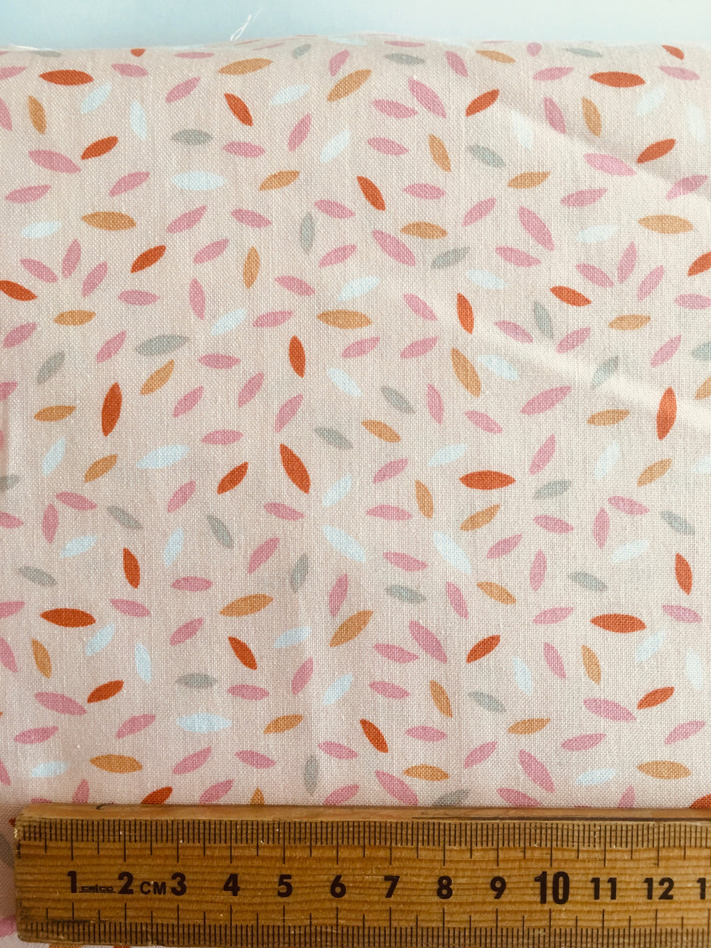 Windham Fabrics: Kenzie on Pink